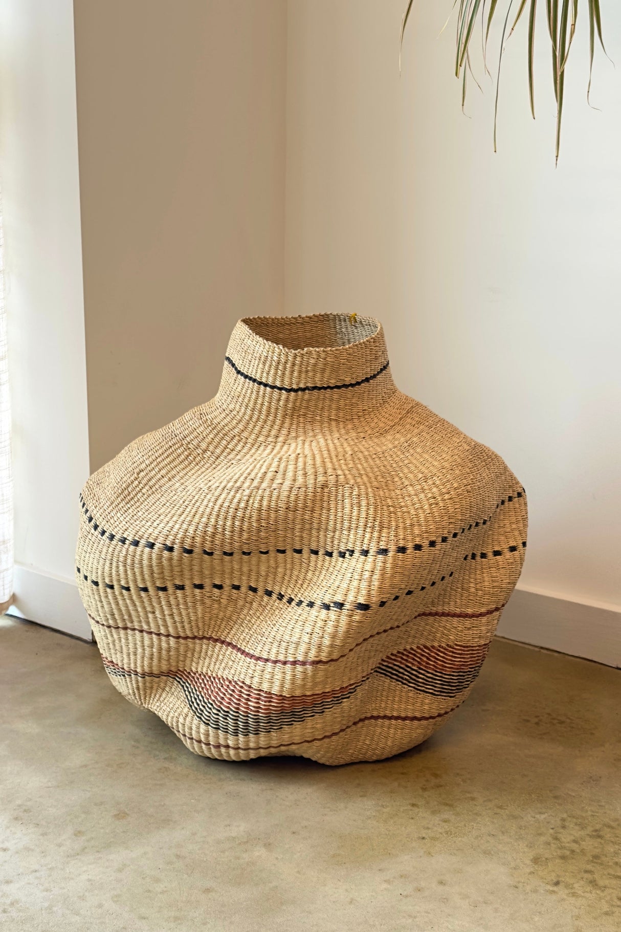 Handwoven Wave Basket Natural With Black