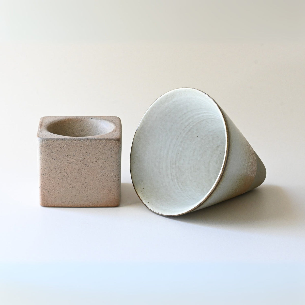 Brown Coffee Mug with Base - 6.8 oz/200ml