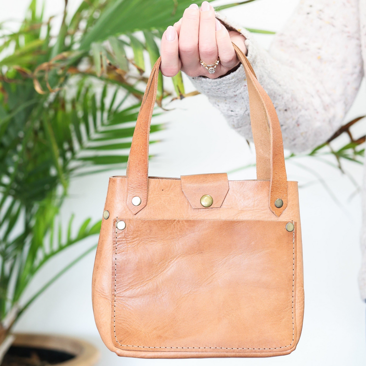 Atlas Mini Crossbody Tote - Sumiye Co