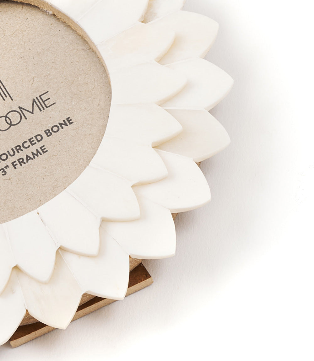 Amalesh Bloom 3x3 Cream Round Picture Frame - Carved Bone - Sumiye Co