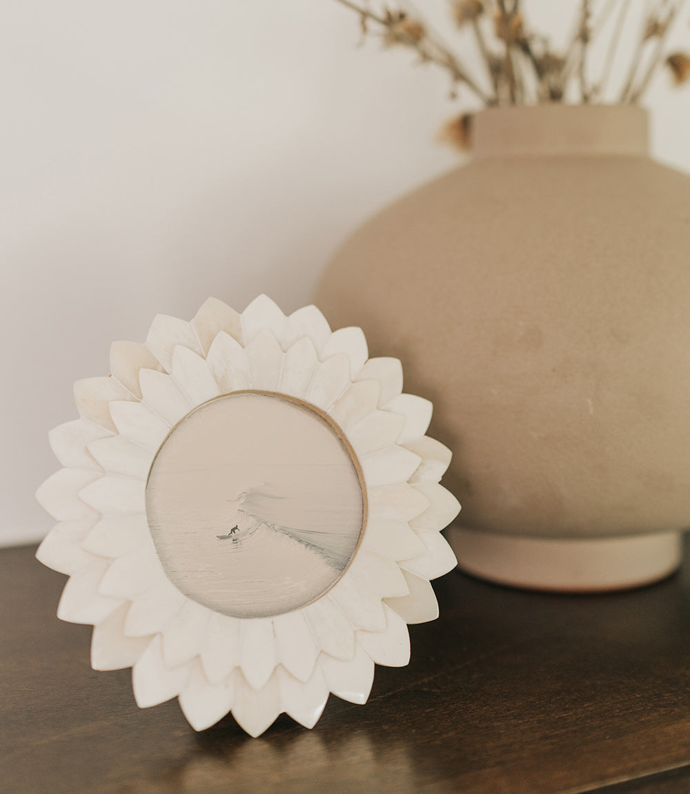 Amalesh Bloom 3x3 Cream Round Picture Frame - Carved Bone - Sumiye Co