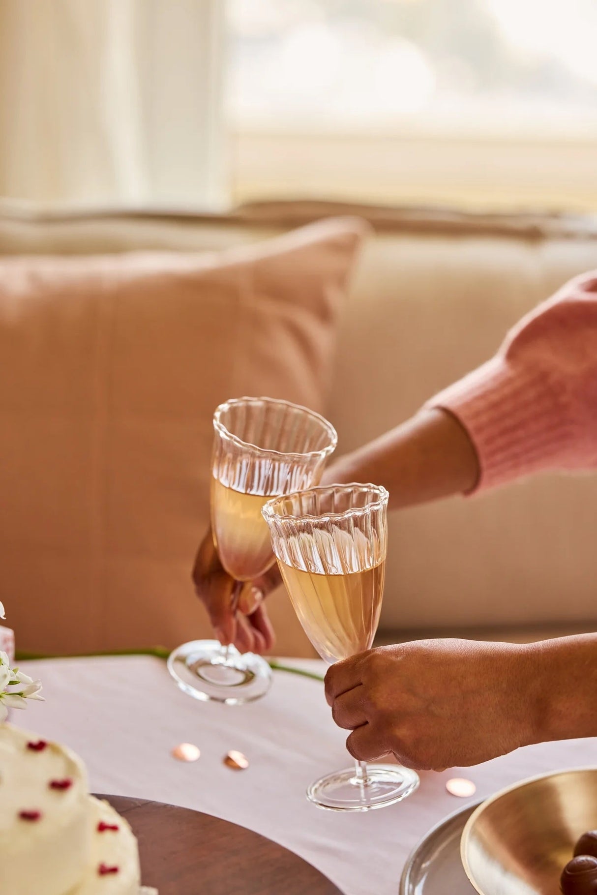 Kira Stemware Champagne Flutes - Set of 2 - Sumiye Co