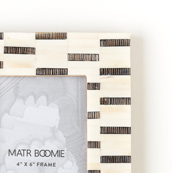 Mukhendu 4x6 Black & White Picture Frame -  Fair Trade Carved Bone - Sumiye Co