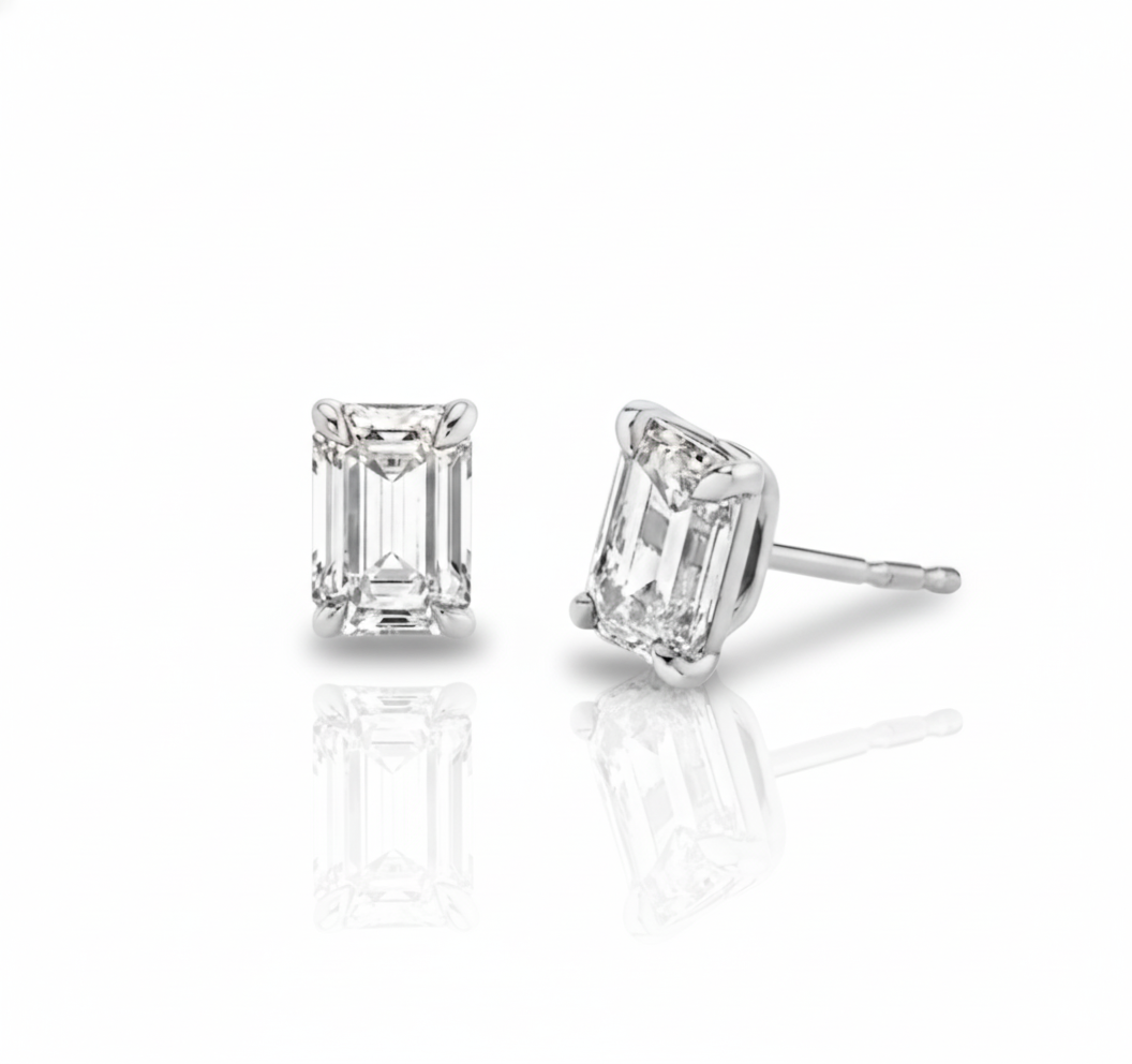 Vera Emerald Studs-1