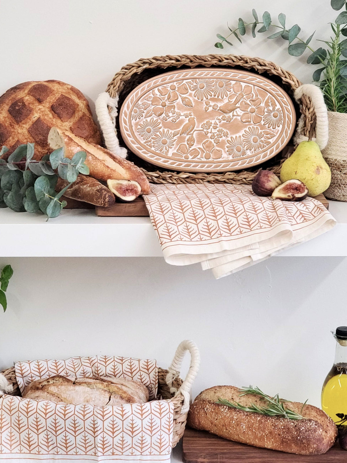 Bread Warmer & Basket Gift Set with Tea Towel - Garden Oval-2
