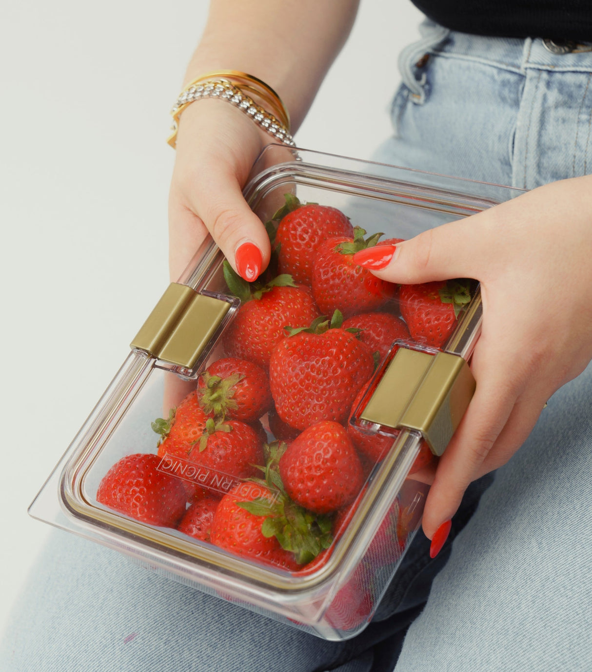 The Food Container - 3 Set (8.27 x 5.78 x 2.52 in) - Sumiye Co