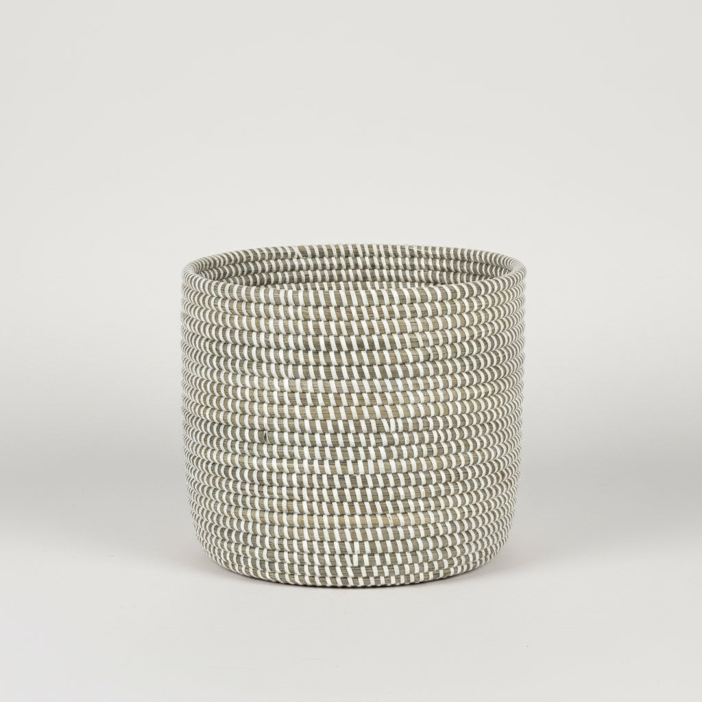 Catch-All / Planter Basket Monochrome White - Large - Sumiye Co
