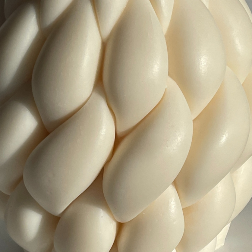 Aaram Lux 'Centrepiece' Decorative Candle | Soy Wax - Sumiye Co