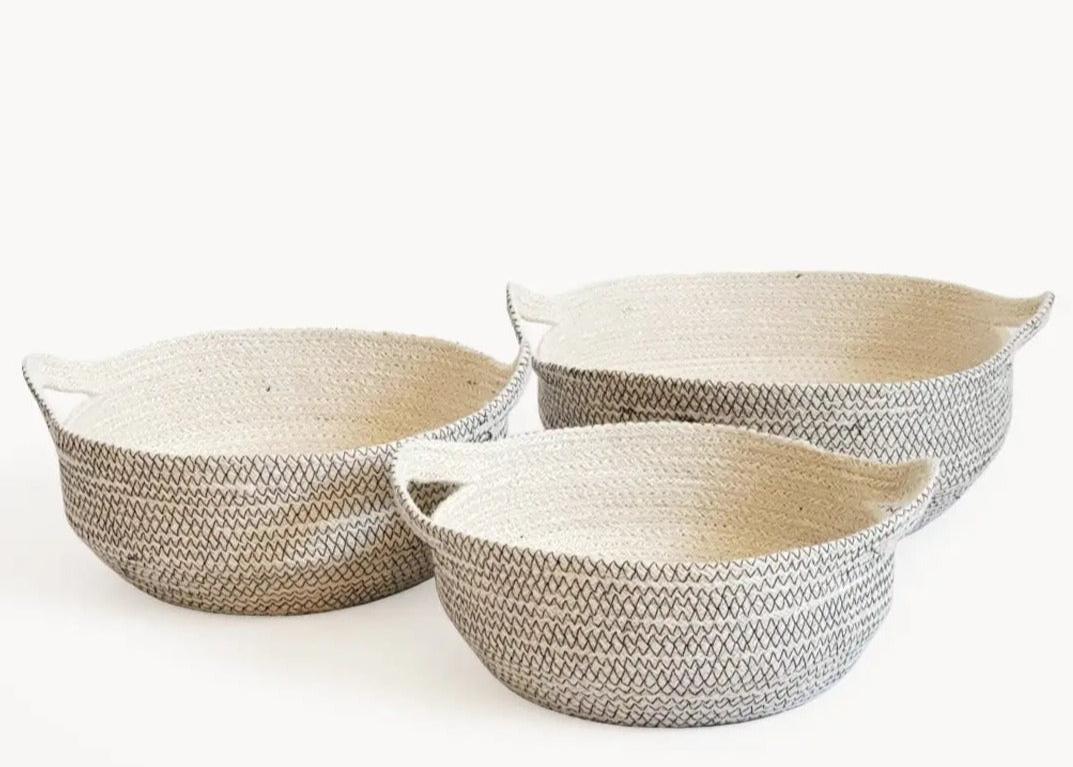 Amari Fruit Bowl - Black - Sumiye Co