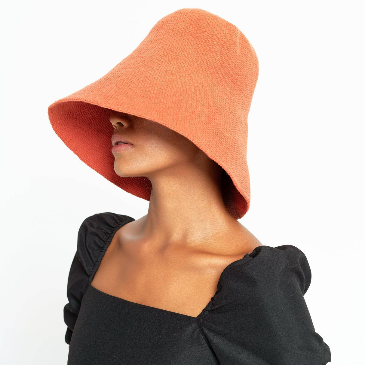 BLOOM Crochet Hat, in Burnt Sienna - Sumiye Co