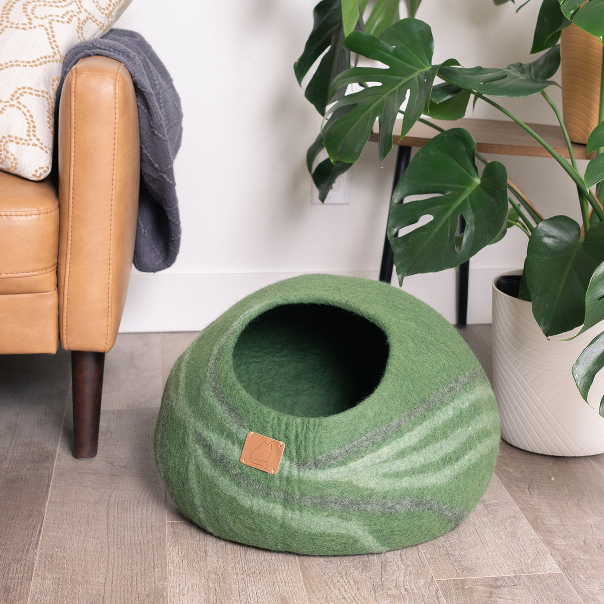 Stone Design | Round Style Cave - Sumiye Co