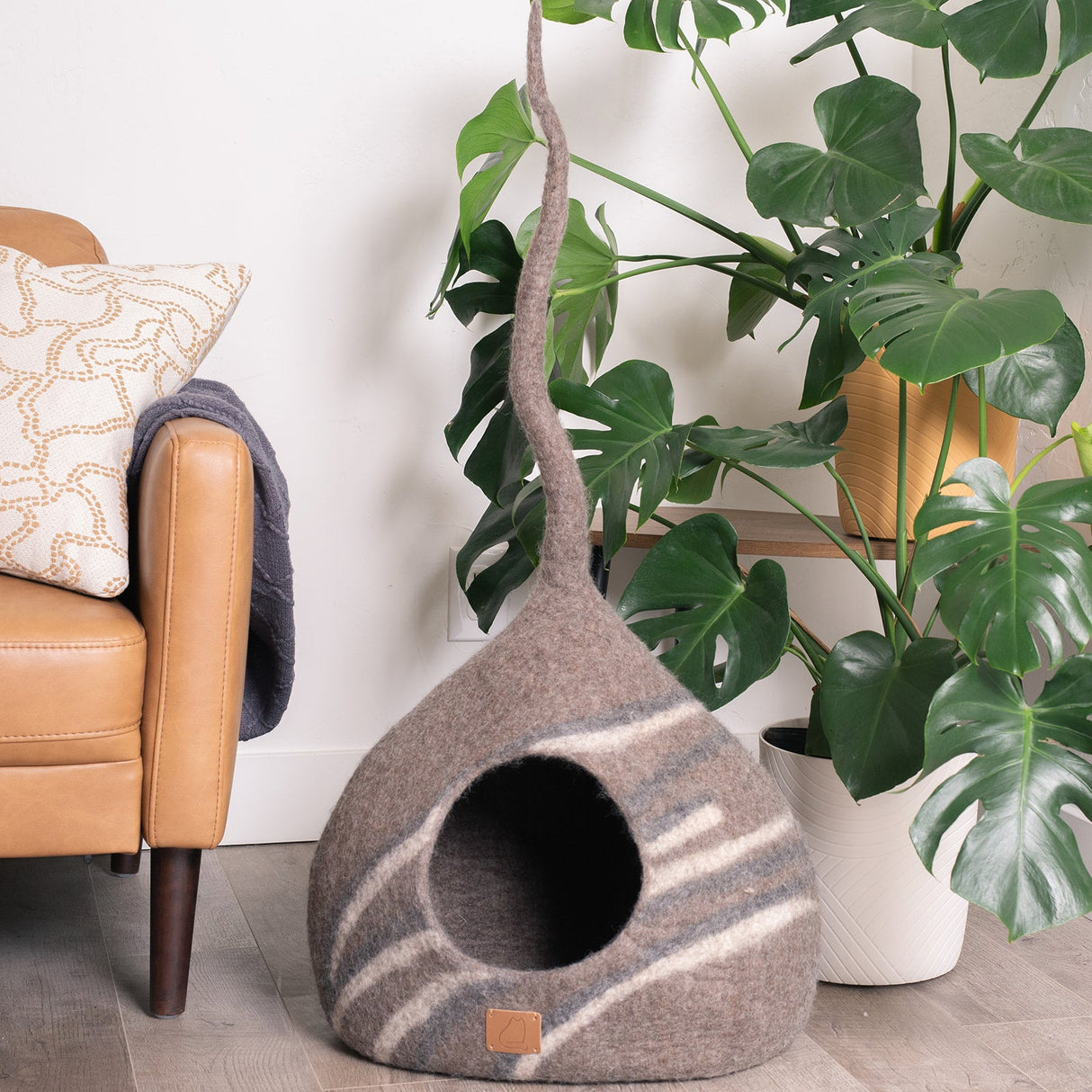 Stone Design | Tail Style Cave - Sumiye Co