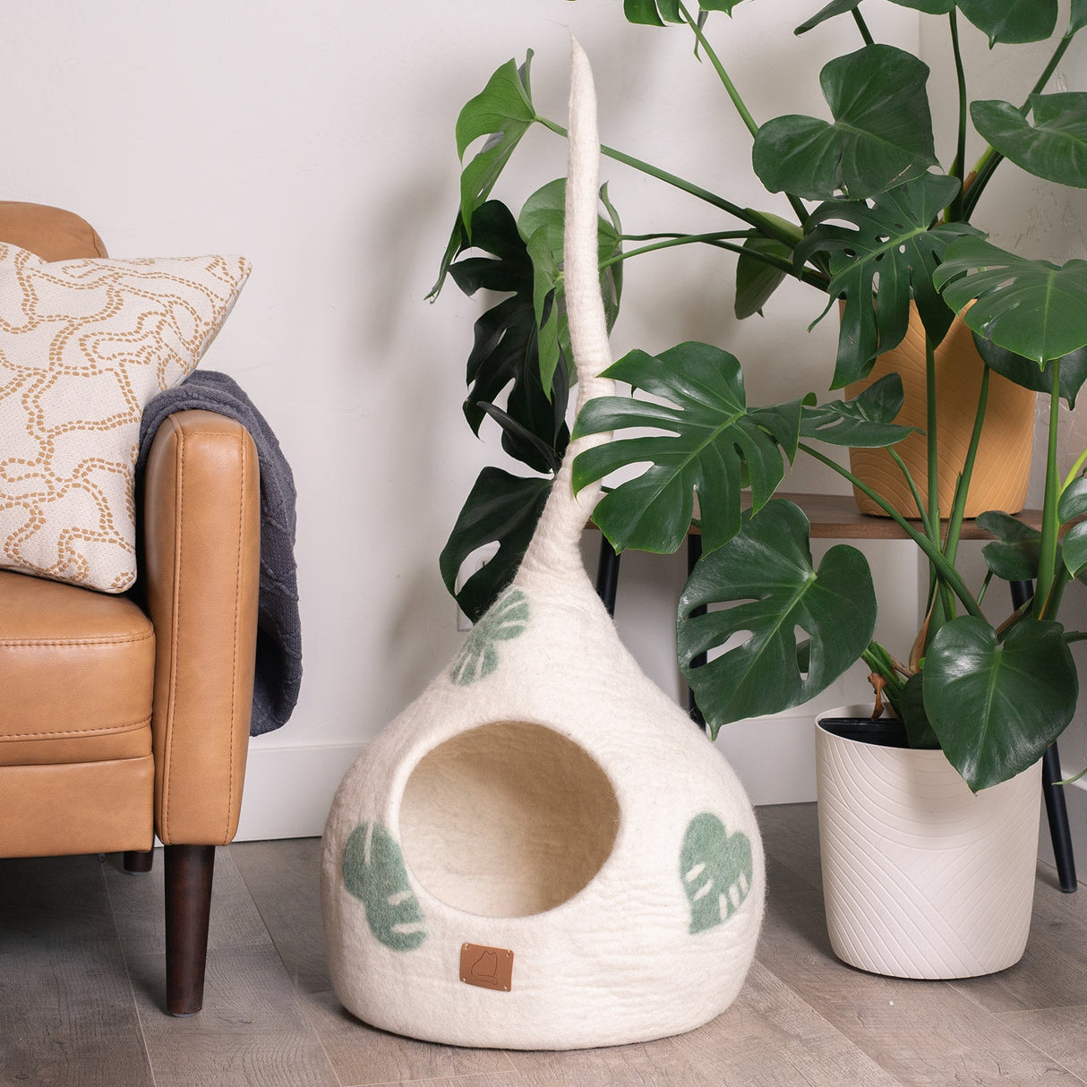 Leaf Design | Tail Style Cave - Sumiye Co