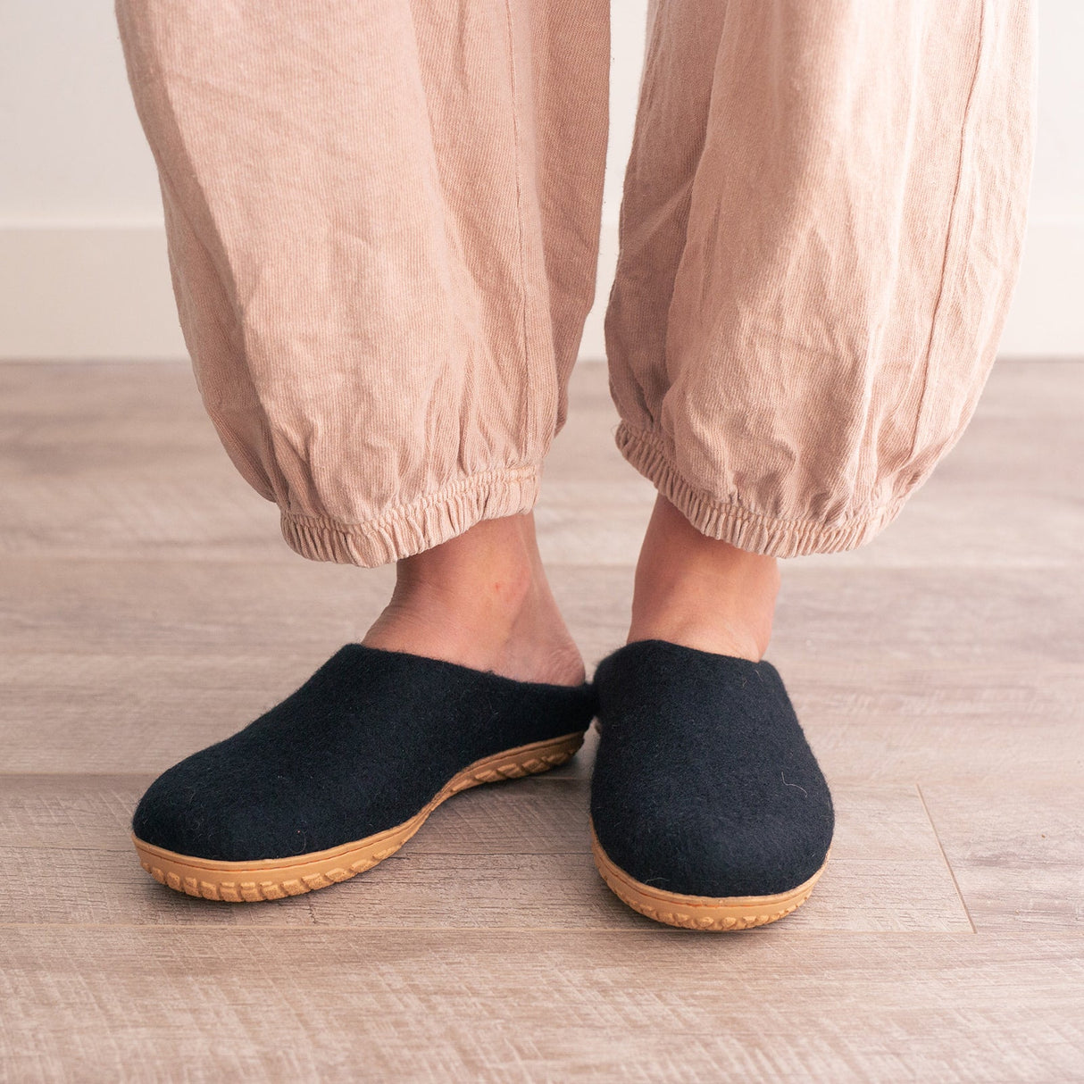 Night Black | Luxury Organic Merino Wool Slippers - Sumiye Co