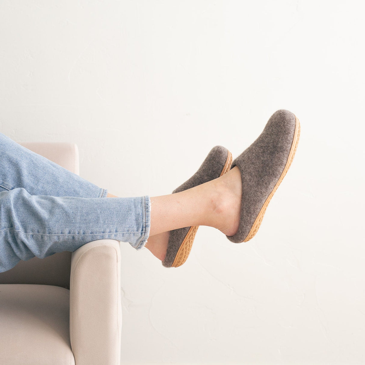 Earth Brown | Luxury Organic Merino Wool Slippers - Sumiye Co