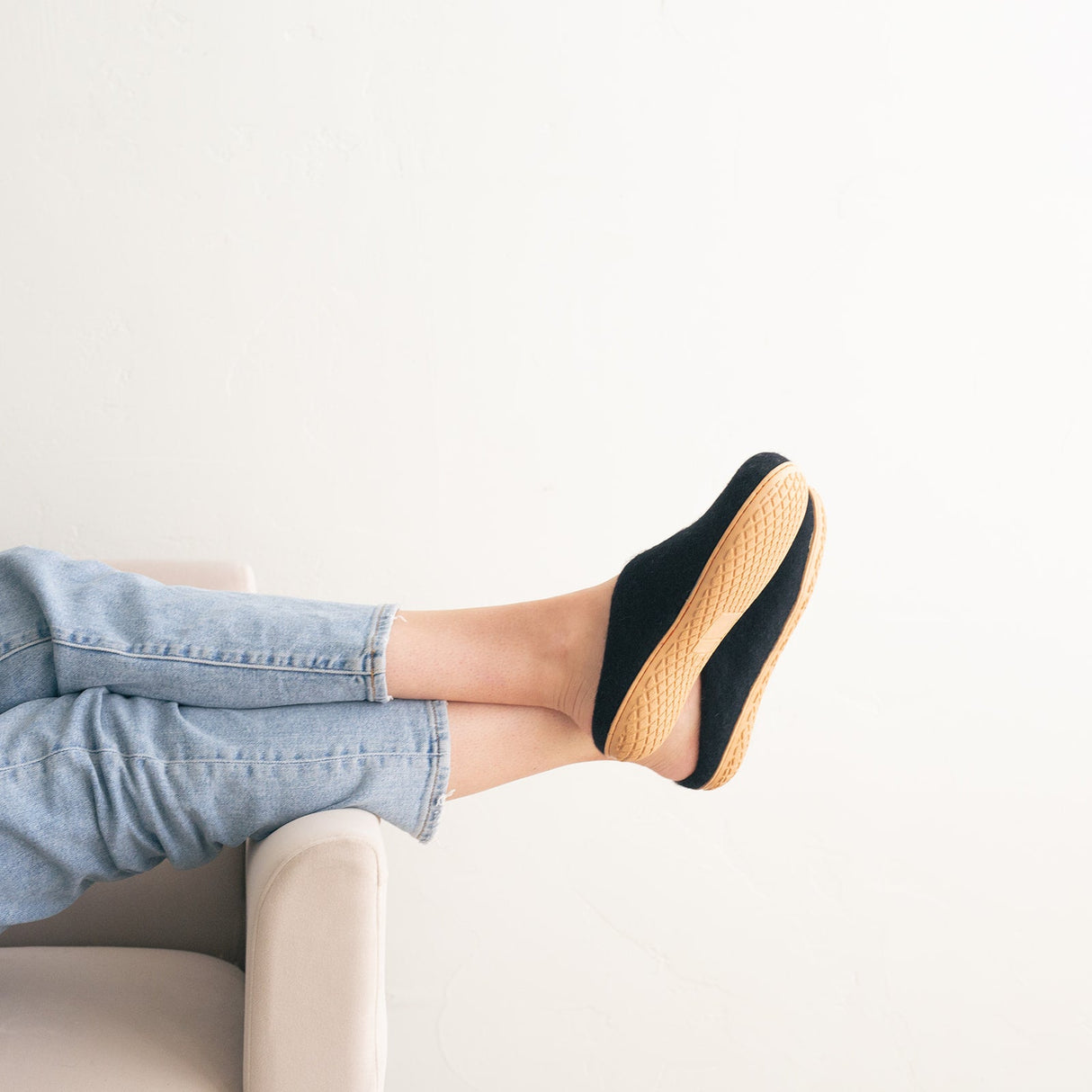 Night Black | Luxury Organic Merino Wool Slippers - Sumiye Co