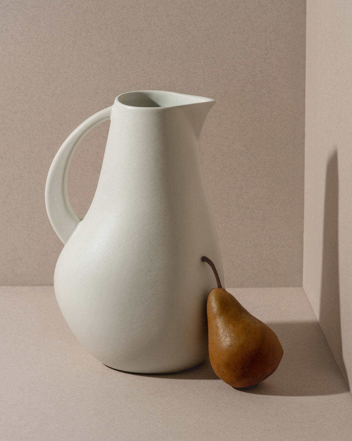Tunisian Pitcher Kuduo 64oz - Sumiye Co