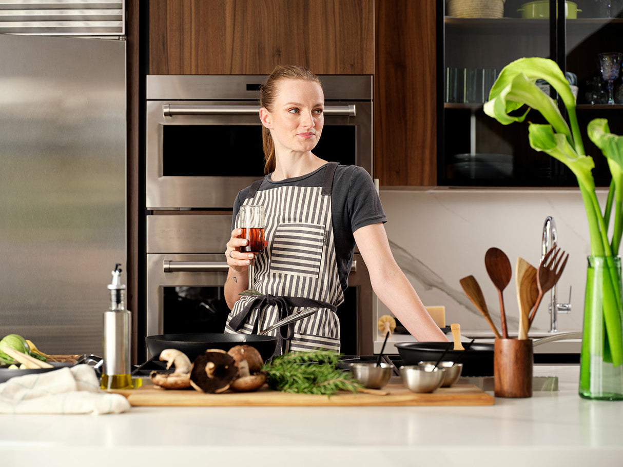 The Home Maker Set - Crossback and waist aprons, and kitchen towels-3