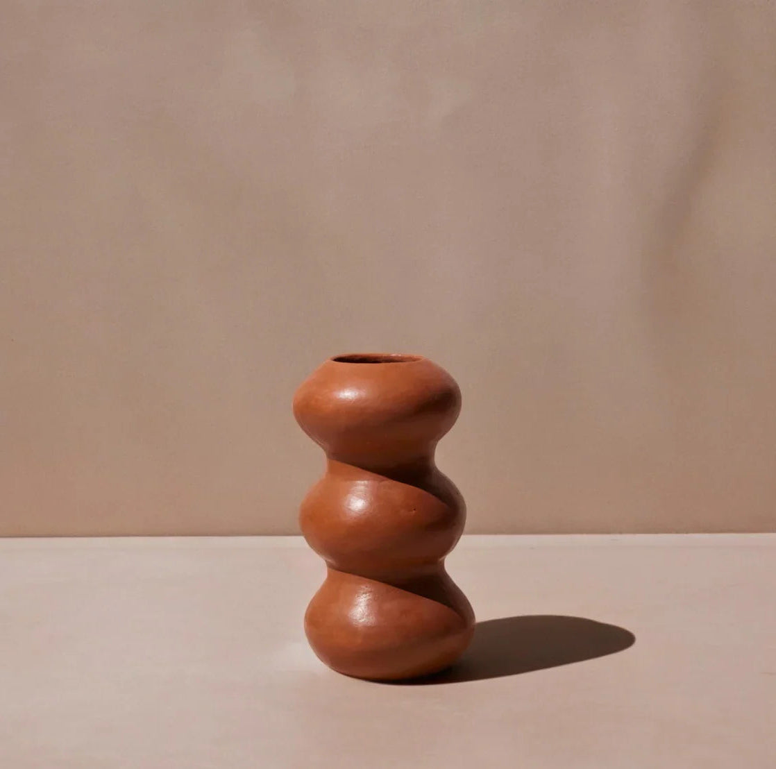 Chinautla Object III | Terracotta Vase Hand Sculpted in Guatemala - Sumiye Co