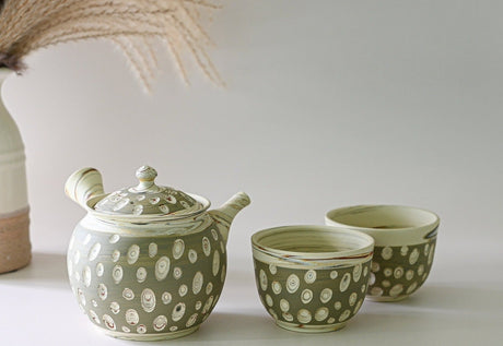 Japanese Green Tea Set - Teapot with Filters (370ml) Two Cups - Sumiye Co