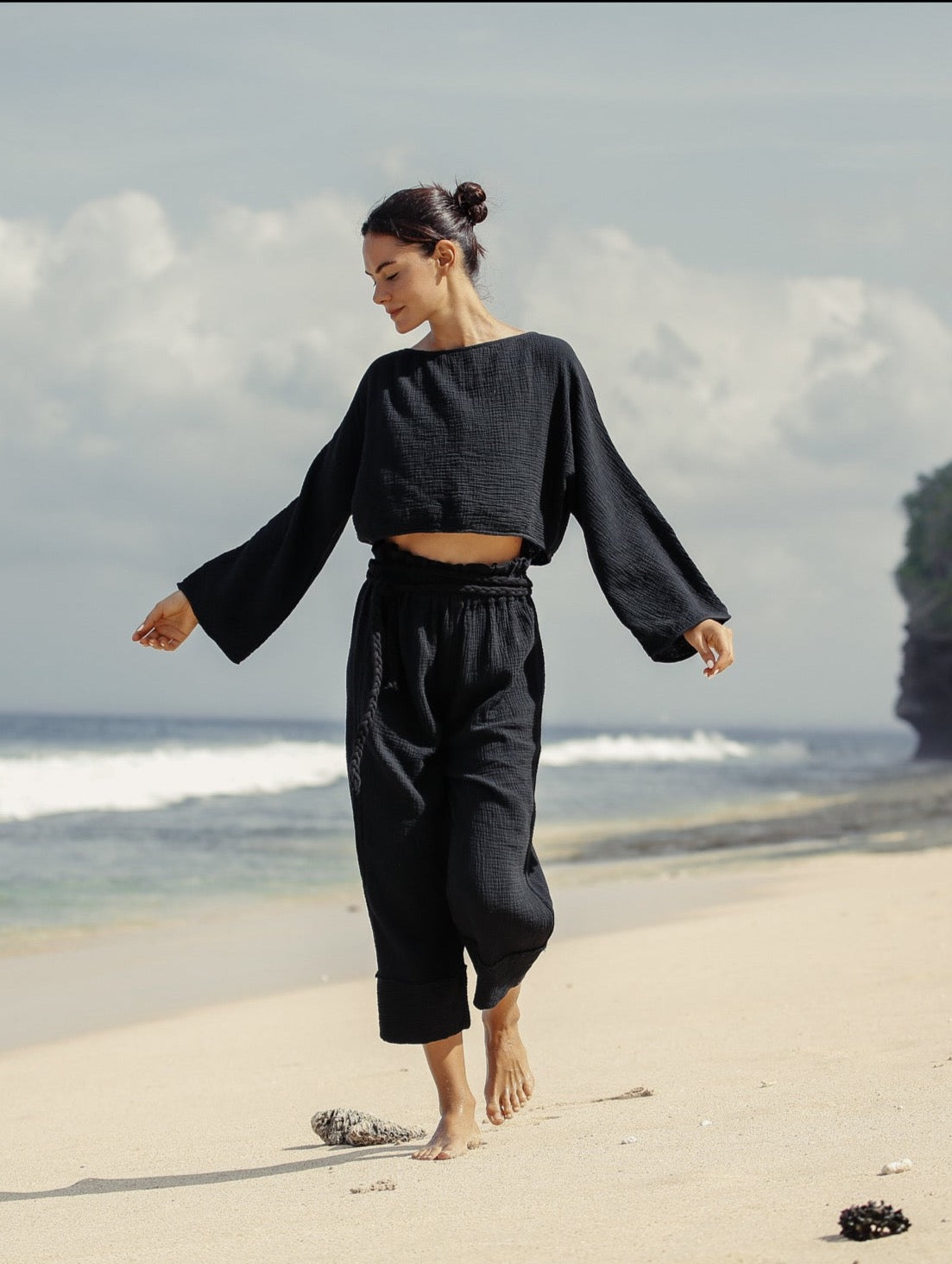 Paloma Paper Bag Pants - Black - Sumiye Co