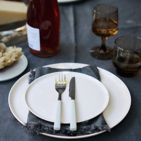 S/4 Large Slim Plate - White - Sumiye Co