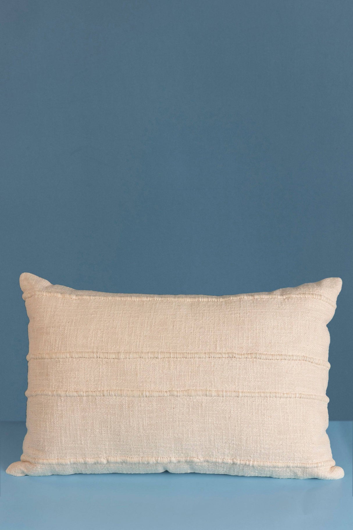 Vinai Lumbar Pillow with Insert 15" x 24" - Sumiye Co