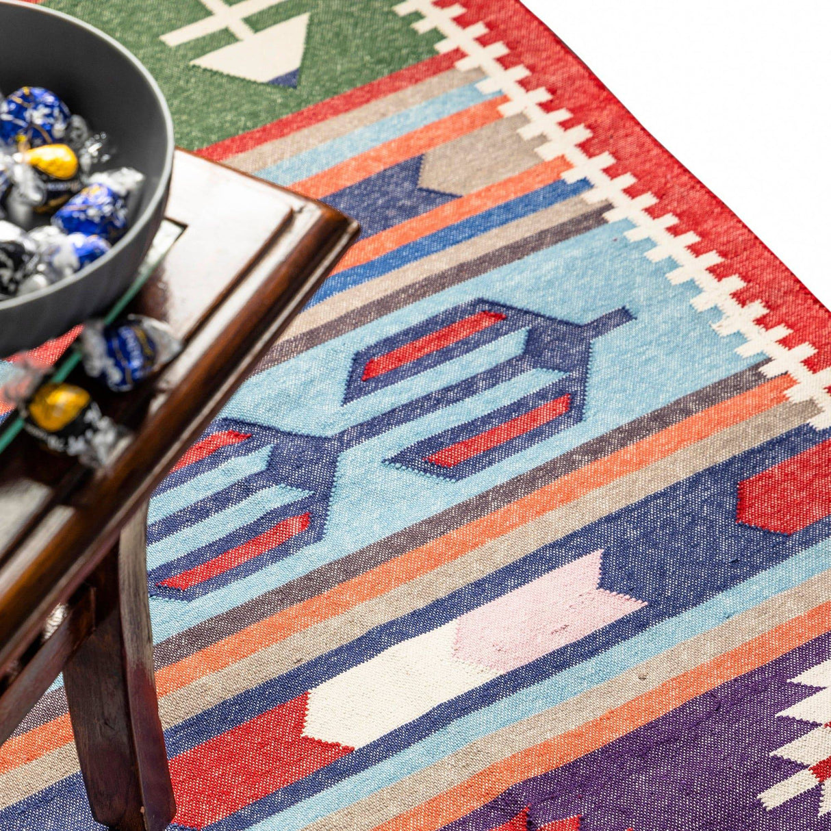 Era Flat Weave Runner Rug 2.5' x 9' - Sumiye Co