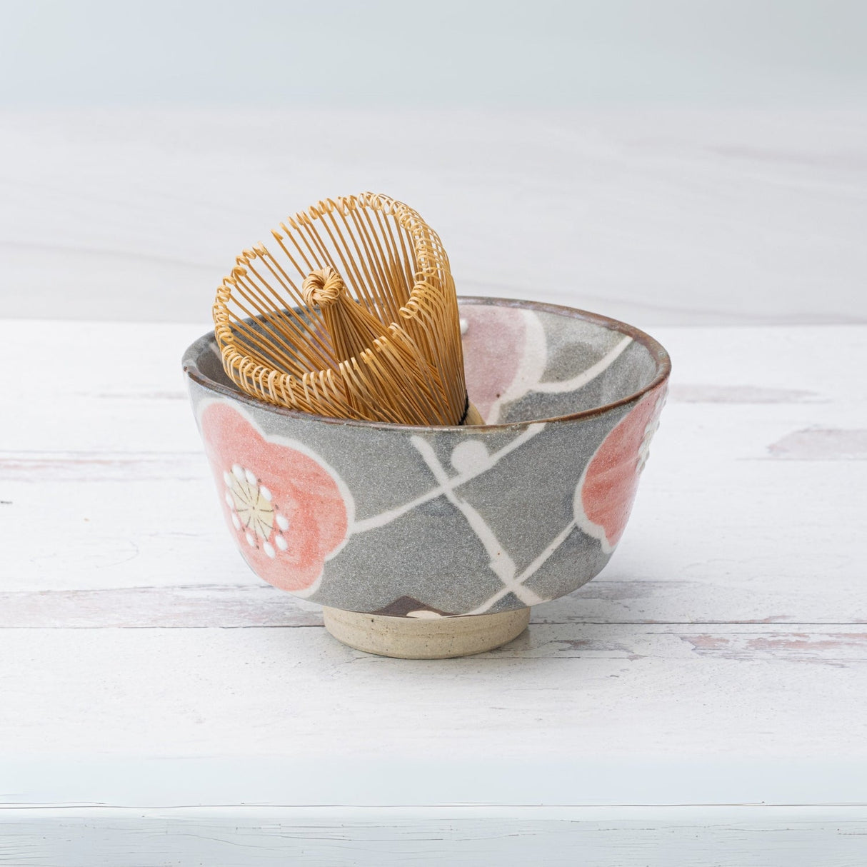 Gray with Flowers Ceramic Matcha Bowl - Sumiye Co