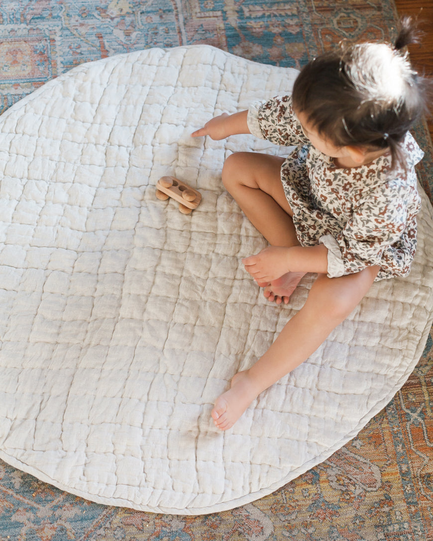 Quilted Round Padded Linen Play Mat 35" D - Natural Chambray - Sumiye Co
