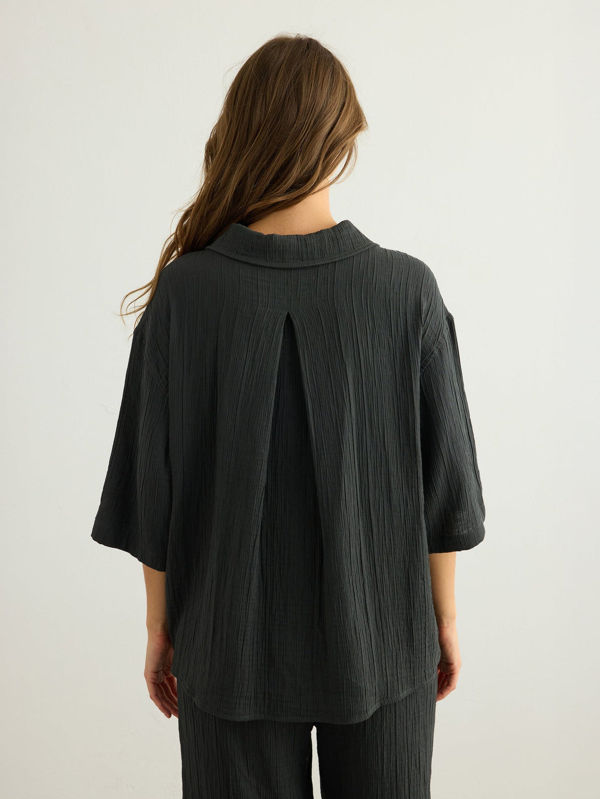 Kaya Boyfriend Shirt - Charcoal - Sumiye Co