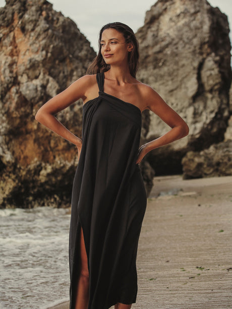 Pia Maxi Dress - Black - Sumiye Co