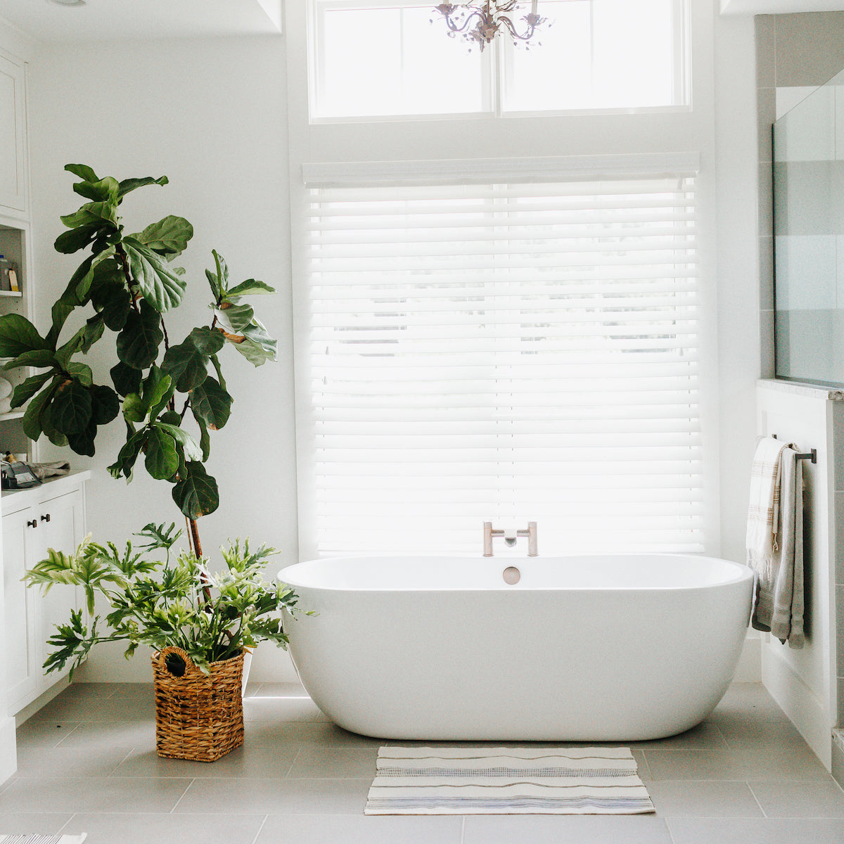 Aden Bath Mat 24" x 36" - Natural / Navy Hand-Spun Cotton - Sumiye Co