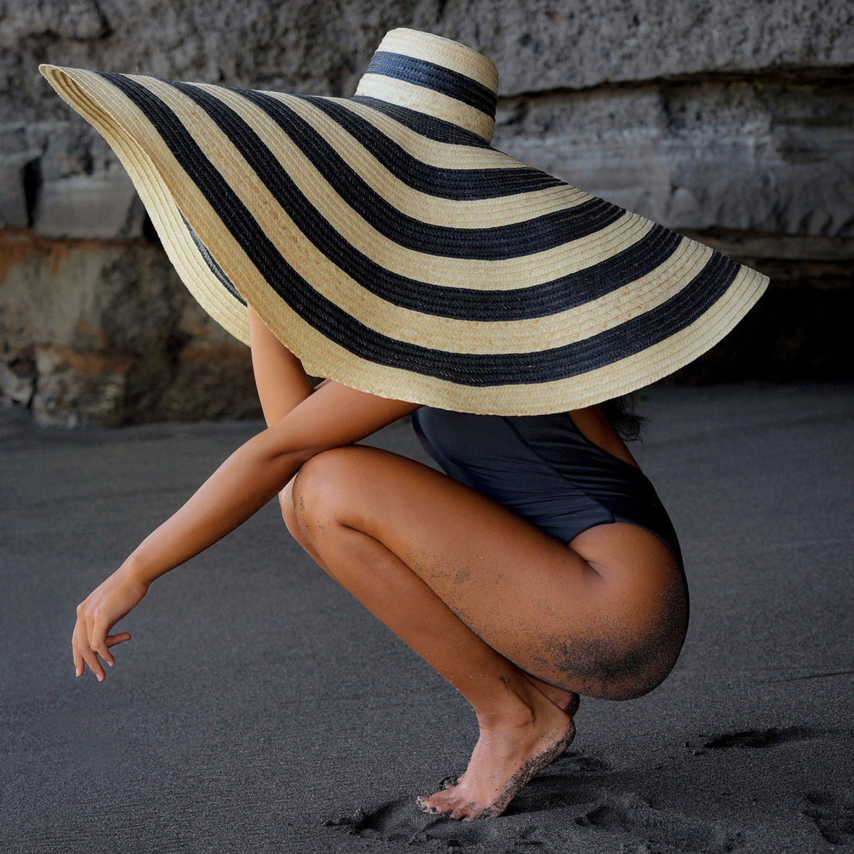 Oversized Striped Straw Hat in Black & Natural - Sumiye Co