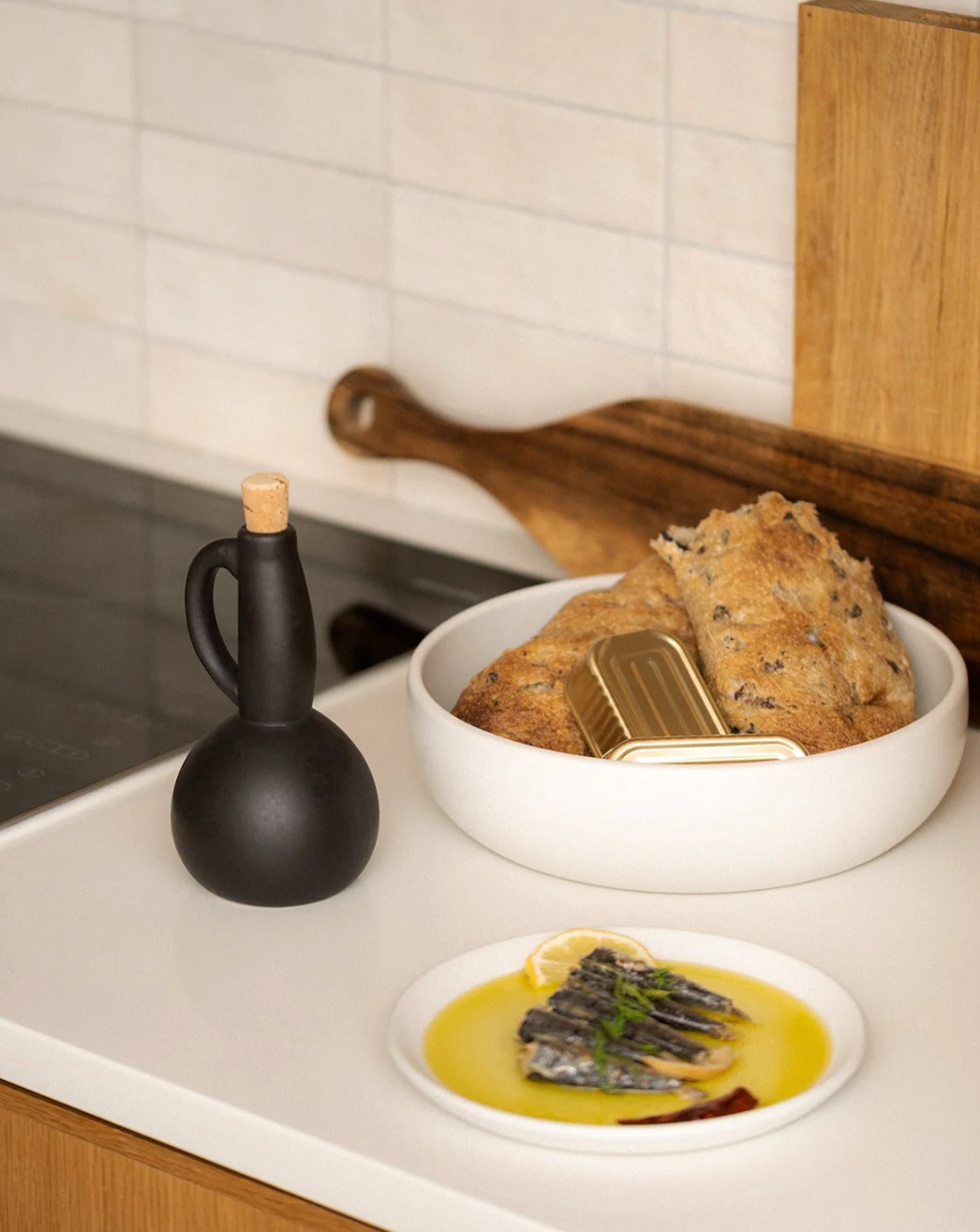 Stoneware Olive Oil Dispenser - Dadasi 15 oz - Sumiye Co