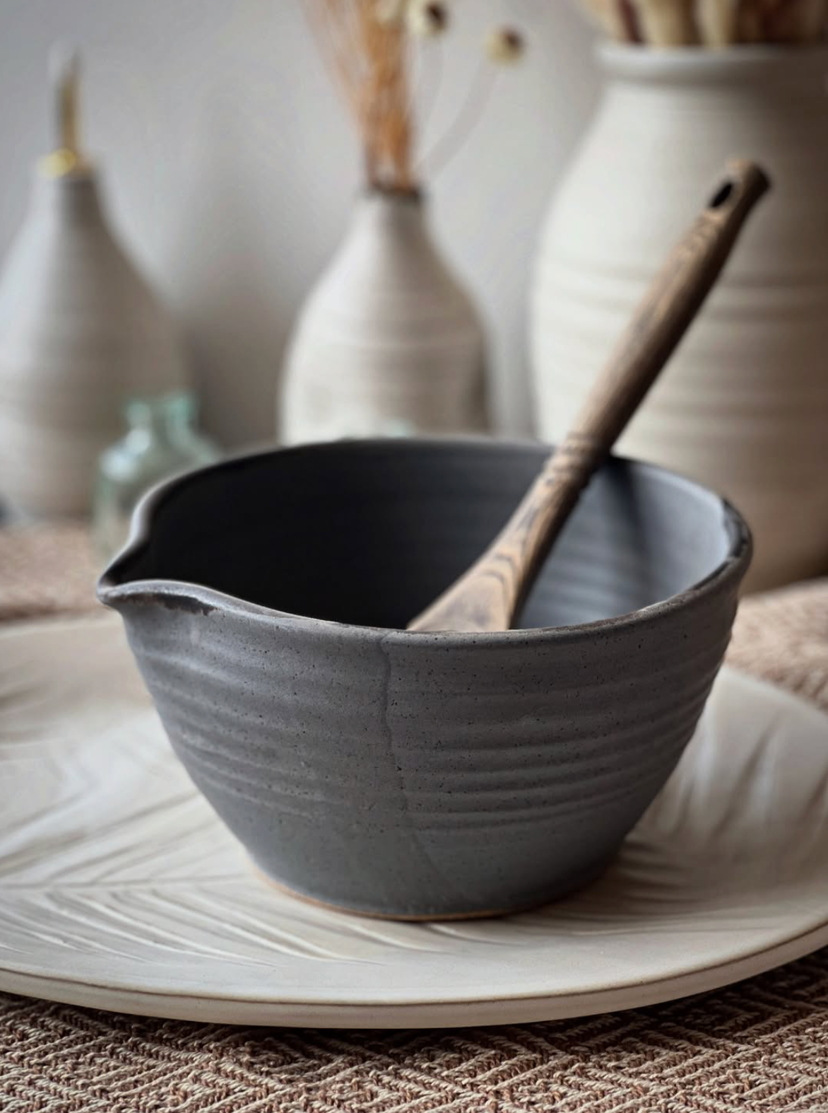 Luna Batter Bowl | Farmhouse Style Stoneware Clay | Handmade - Sumiye Co