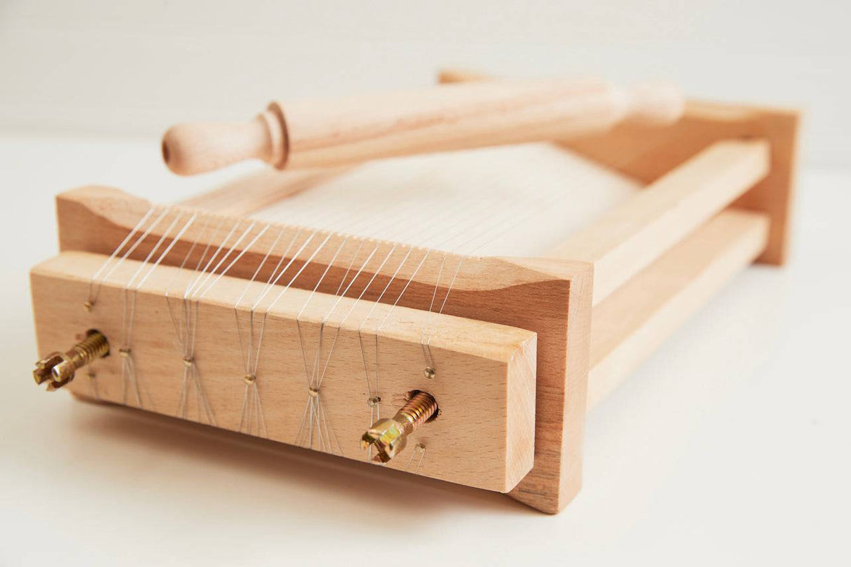 Italian Pasta Chitarra with Rolling Pin - Small - Sumiye Co