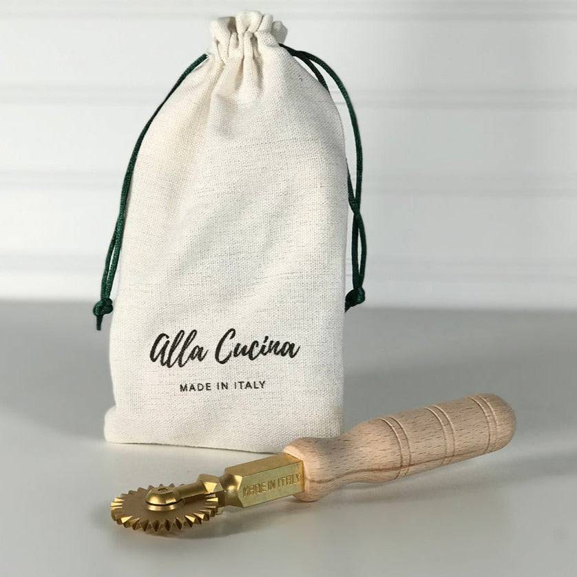 Fluted Pasta Cutter - Sumiye Co