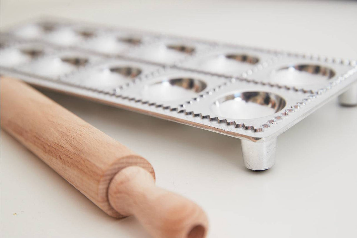Italian 12-piece Ravioli Mold & Roller Set - Sumiye Co