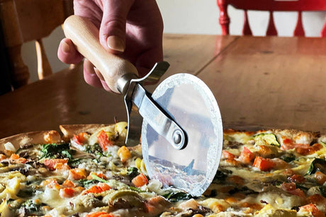 Italian Beechwood Pizza Slicer - Sumiye Co