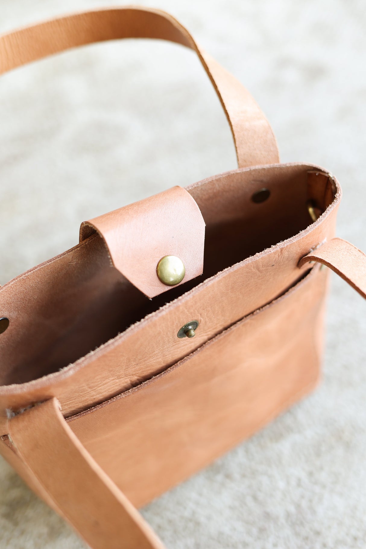 Atlas Mini Crossbody Tote - Sumiye Co