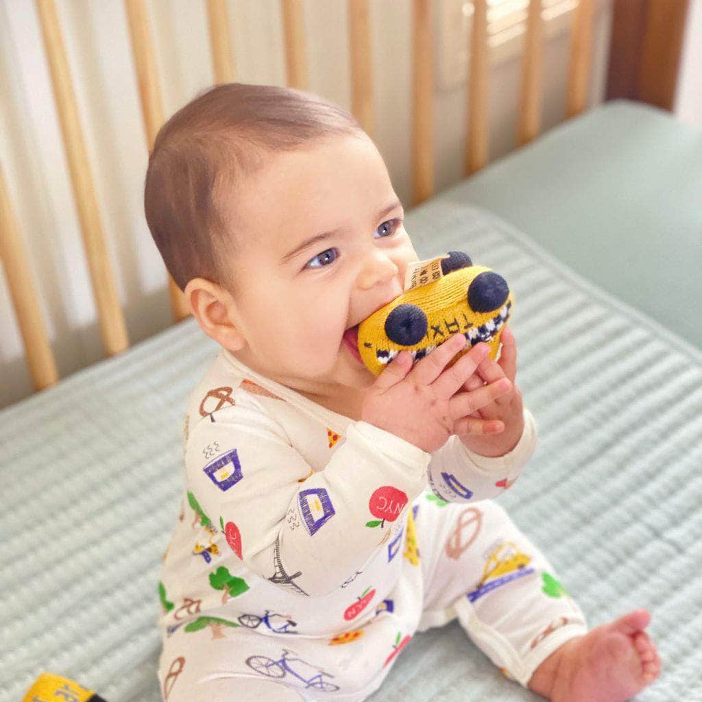 Organic Baby Gift Set - New York Onesie & NYC Taxi Rattle Toy by Estella - Sumiye Co