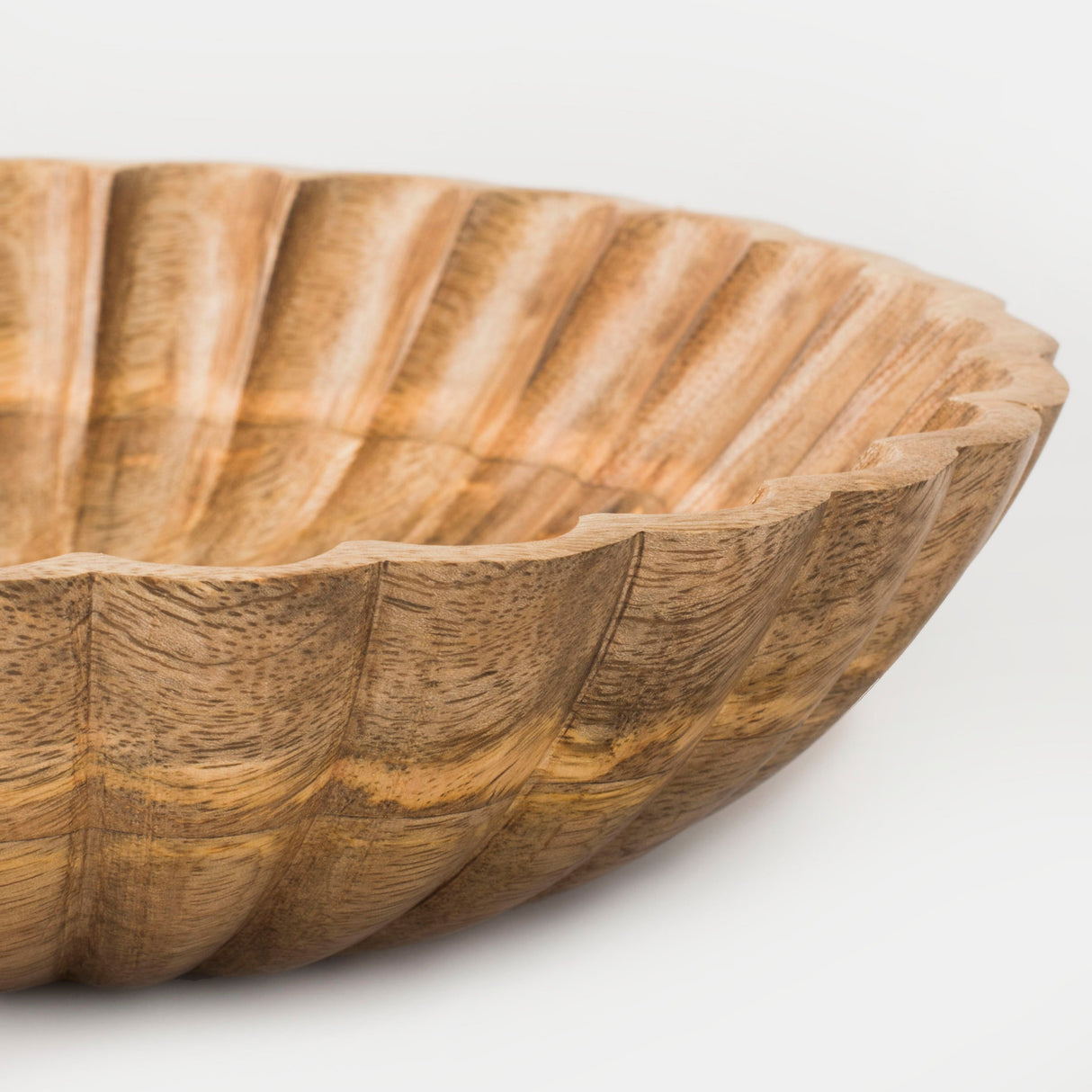 Scallop Serenity Bowls - Natural - Sumiye Co