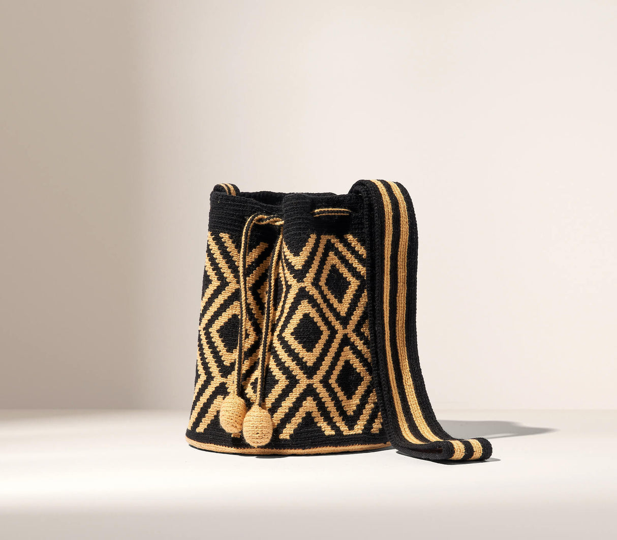 Luja Wayúu Mochila | Bucket Bag