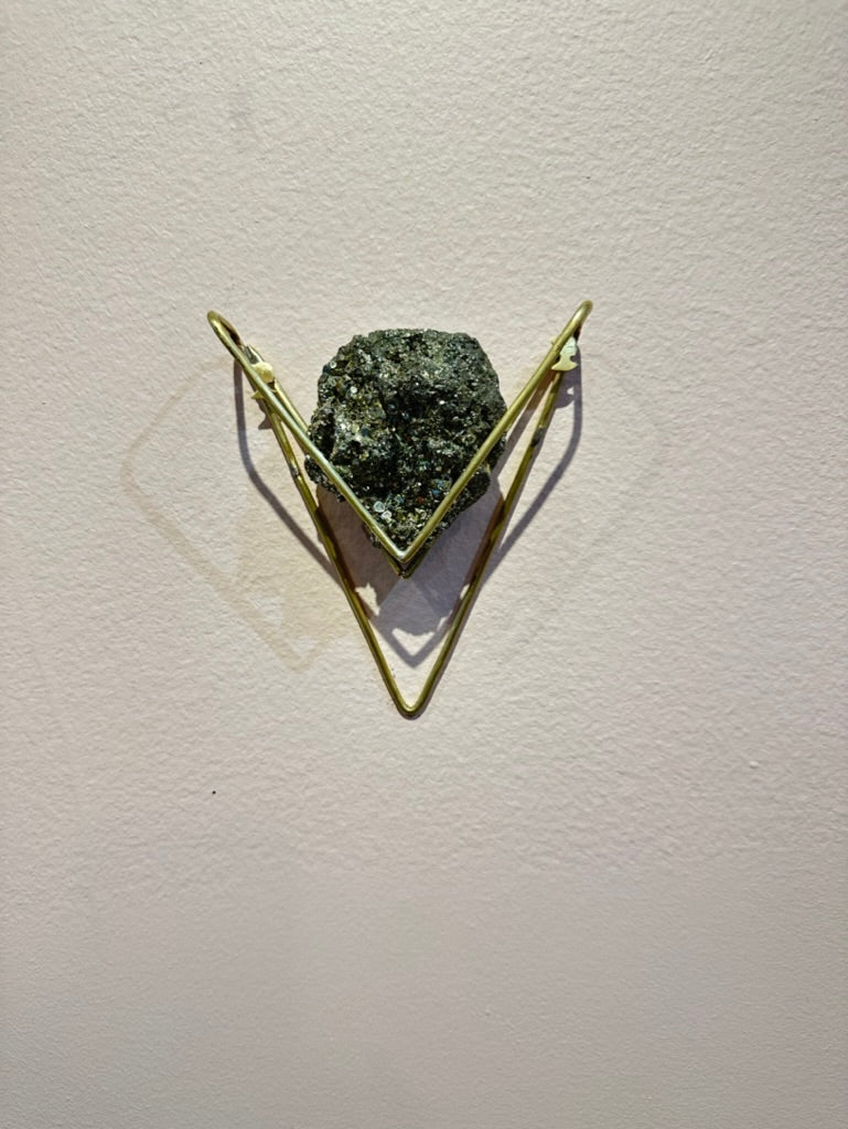 Geometric Wall Mount Interchangeable Crystal Holder - Sumiye Co