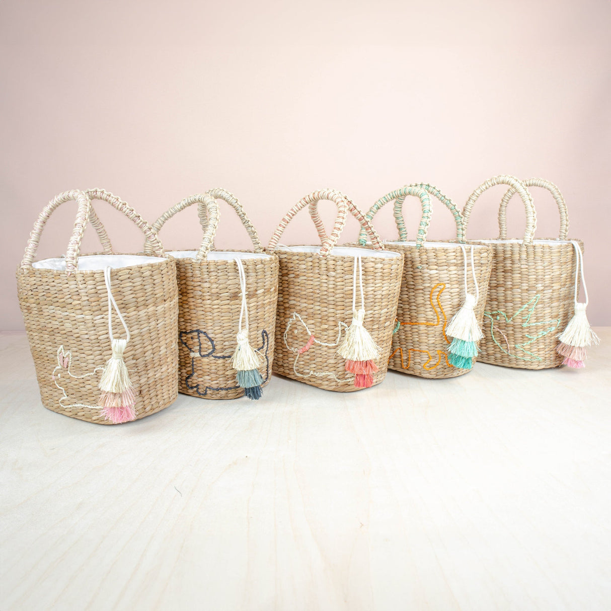 Handbags - Mini Modern Straw Tote with Embroidered Hummingbird - Woven Tote Bag | LIKHA - LIKHÂ