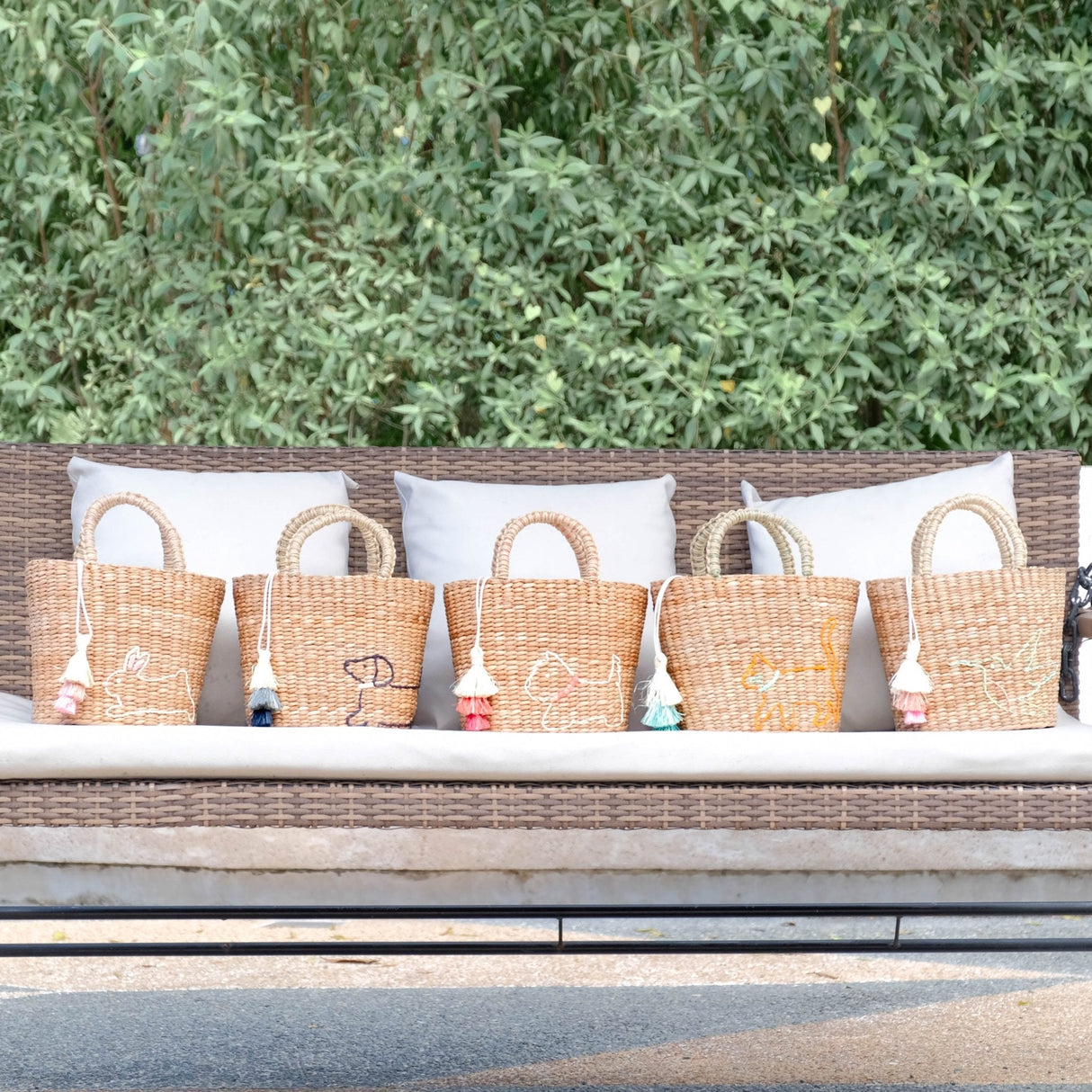 Handbags - Mini Modern Straw Tote with Embroidered Hummingbird - Woven Tote Bag | LIKHA - LIKHÂ