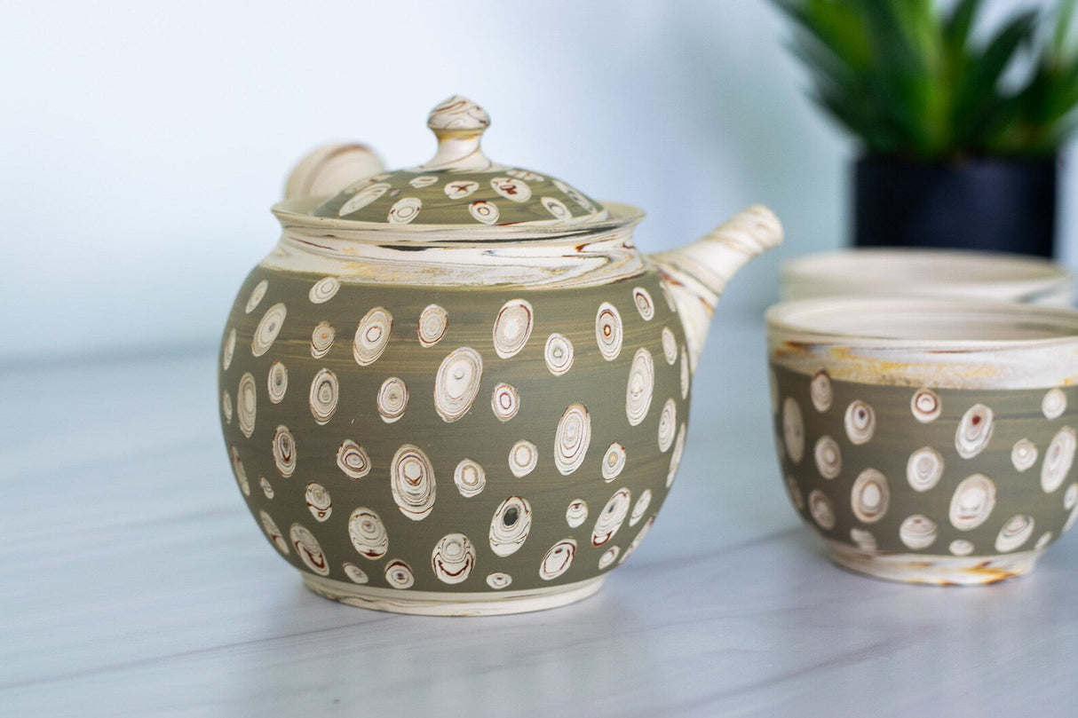 Japanese Green Tea Set - Teapot with Filters (370ml) Two Cups - Sumiye Co