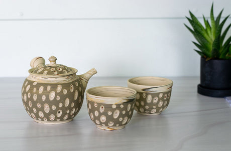 Japanese Green Tea Set - Teapot with Filters (370ml) Two Cups - Sumiye Co