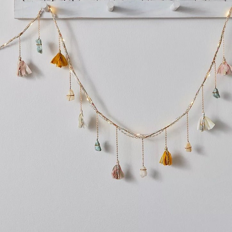 Liberty and Silk Tassel Healing Crystal Garland - Sumiye Co